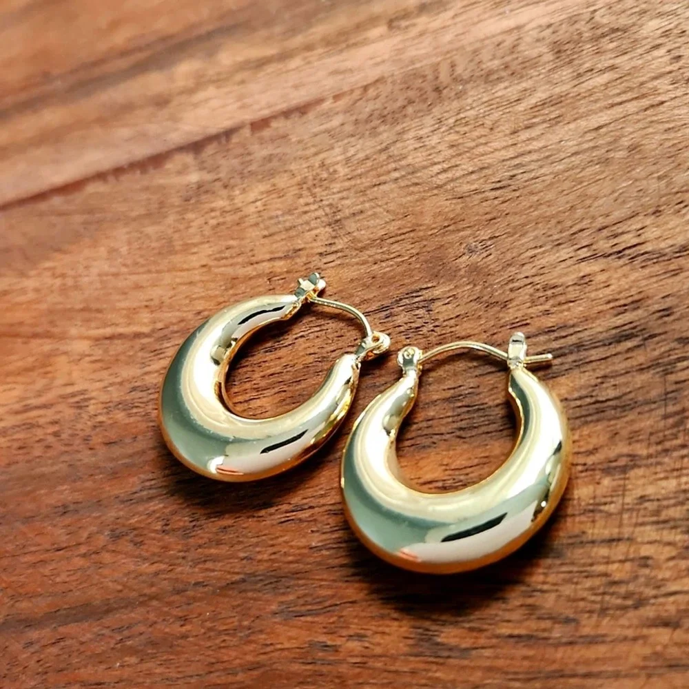 Earrings - Picture 2 of 3